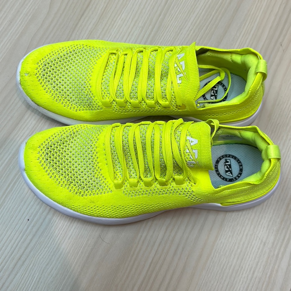 APL Techloom Breeze Neon Green 9.5 W